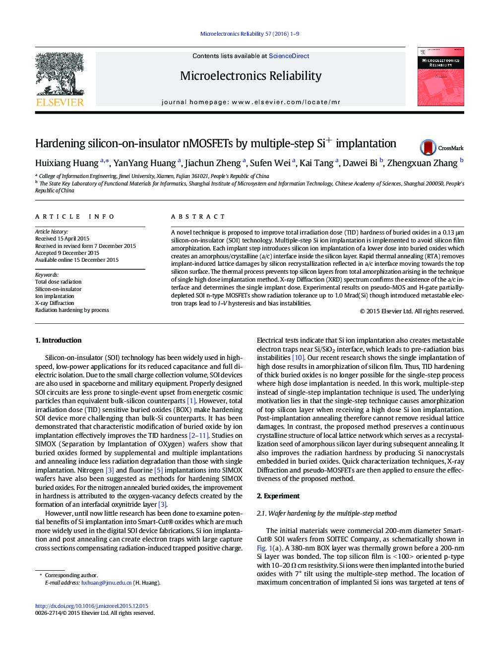 Hardening silicon-on-insulator nMOSFETs by multiple-step Si+ implantation