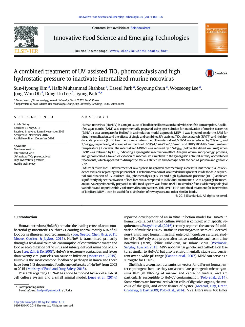 A combined treatment of UV-assisted TiO2 photocatalysis and high hydrostatic pressure to inactivate internalized murine norovirus