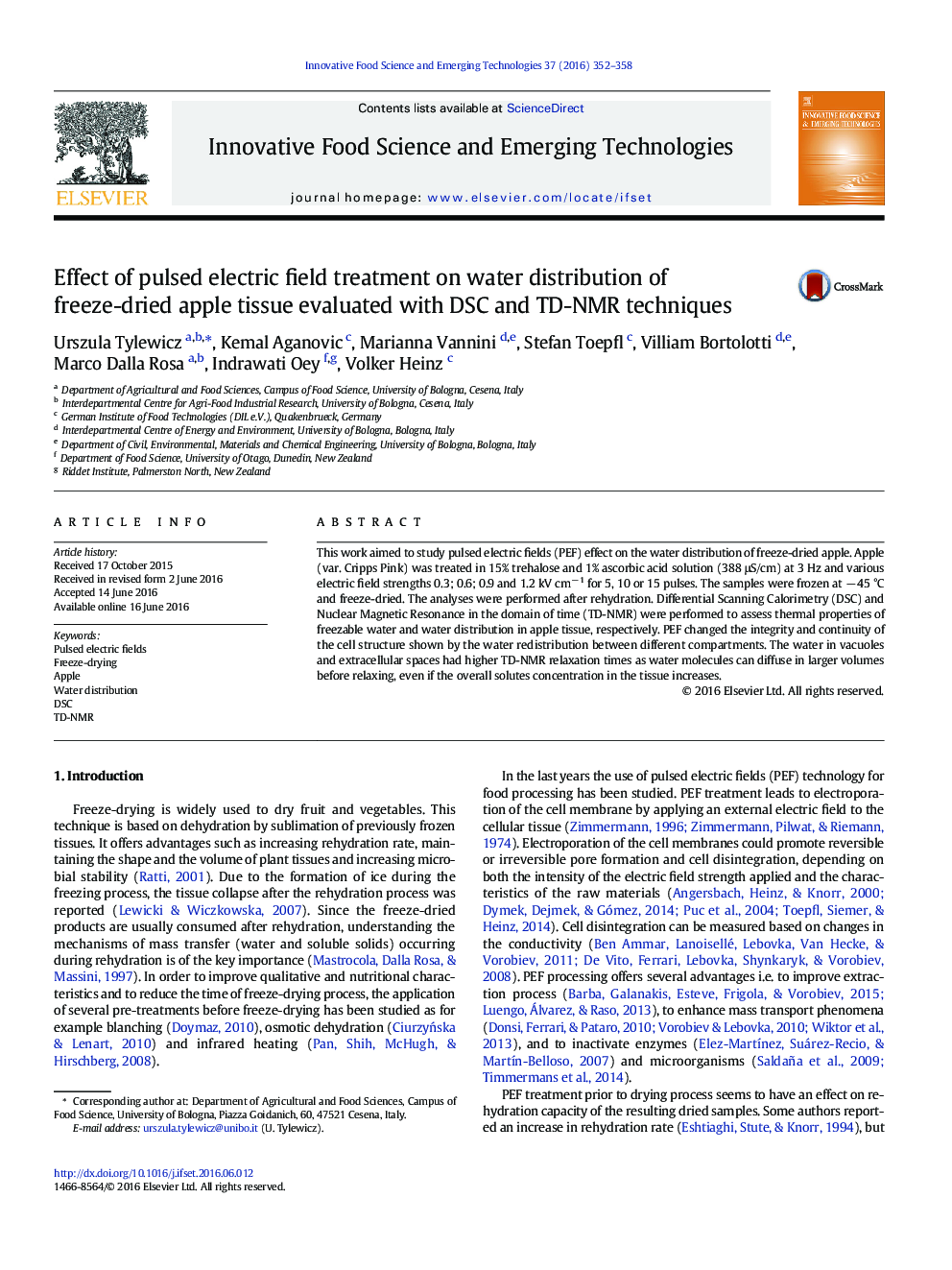 Effect of pulsed electric field treatment on water distribution of freeze-dried apple tissue evaluated with DSC and TD-NMR techniques