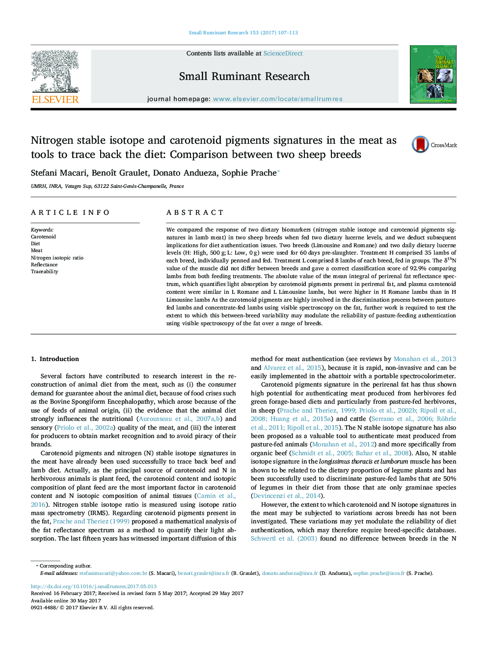 Nitrogen stable isotope and carotenoid pigments signatures in the meat as tools to trace back the diet: Comparison between two sheep breeds