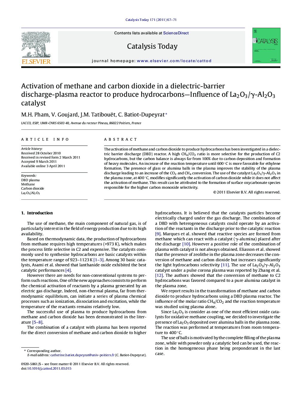 Activation of methane and carbon dioxide in a dielectric-barrier discharge-plasma reactor to produce hydrocarbons—Influence of La2O3/γ-Al2O3 catalyst