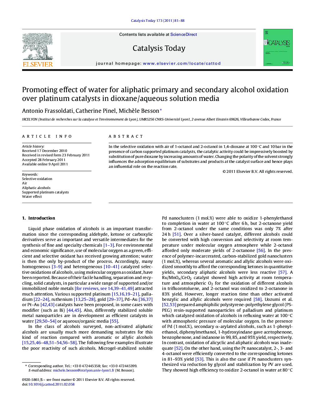 Promoting effect of water for aliphatic primary and secondary alcohol oxidation over platinum catalysts in dioxane/aqueous solution media