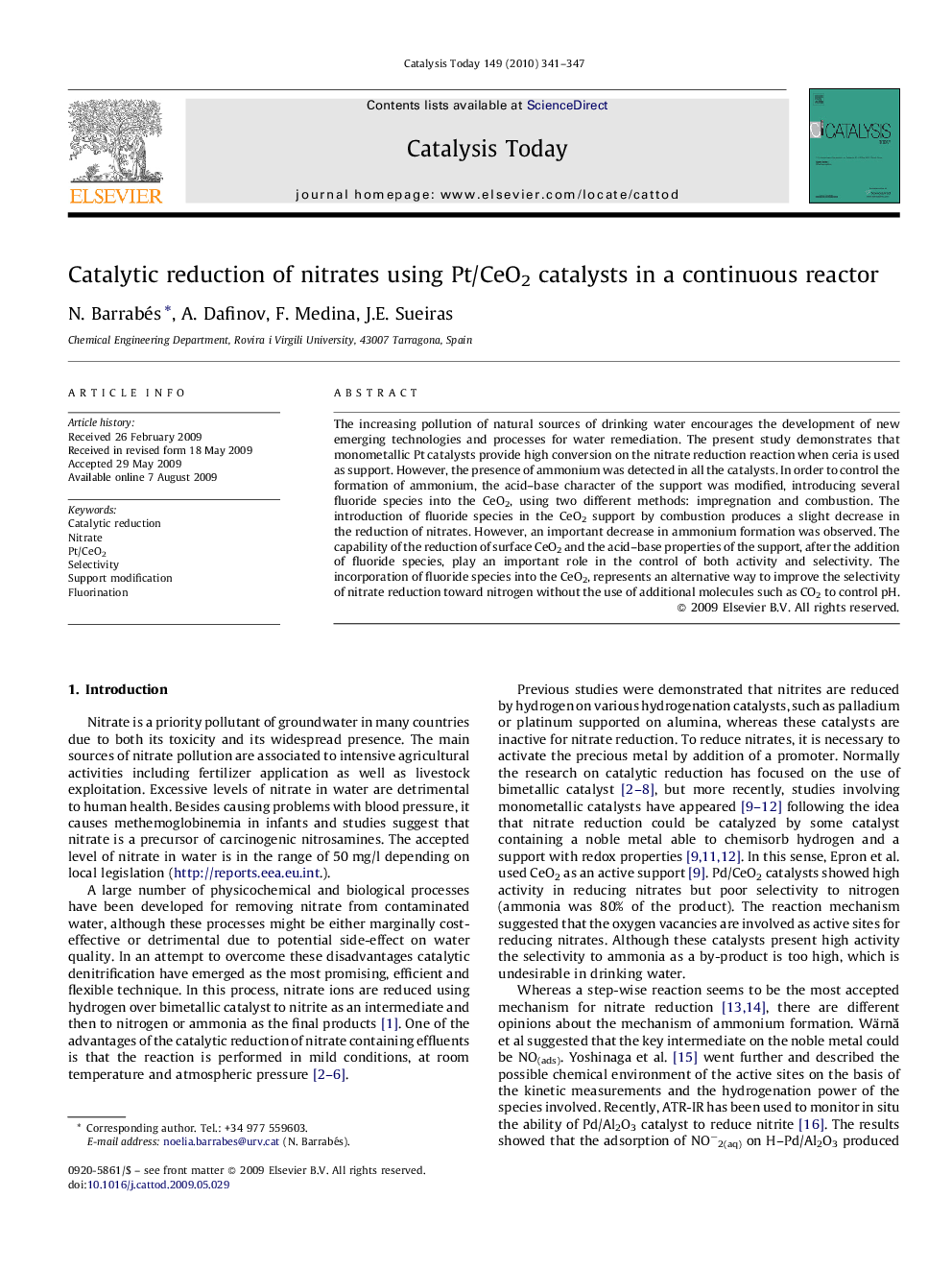 Catalytic reduction of nitrates using Pt/CeO2 catalysts in a continuous reactor