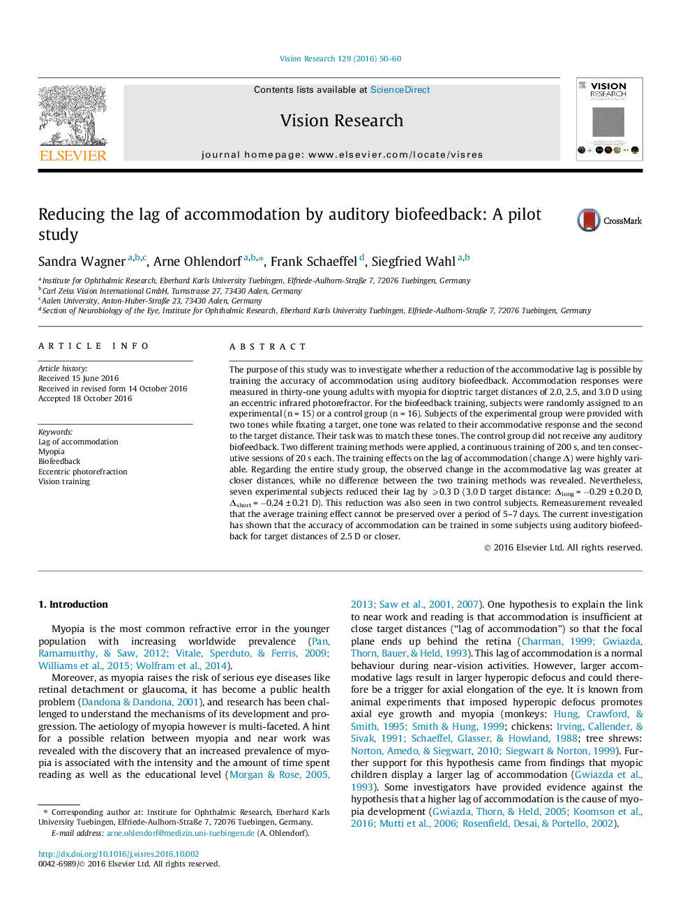 Reducing the lag of accommodation by auditory biofeedback: A pilot study