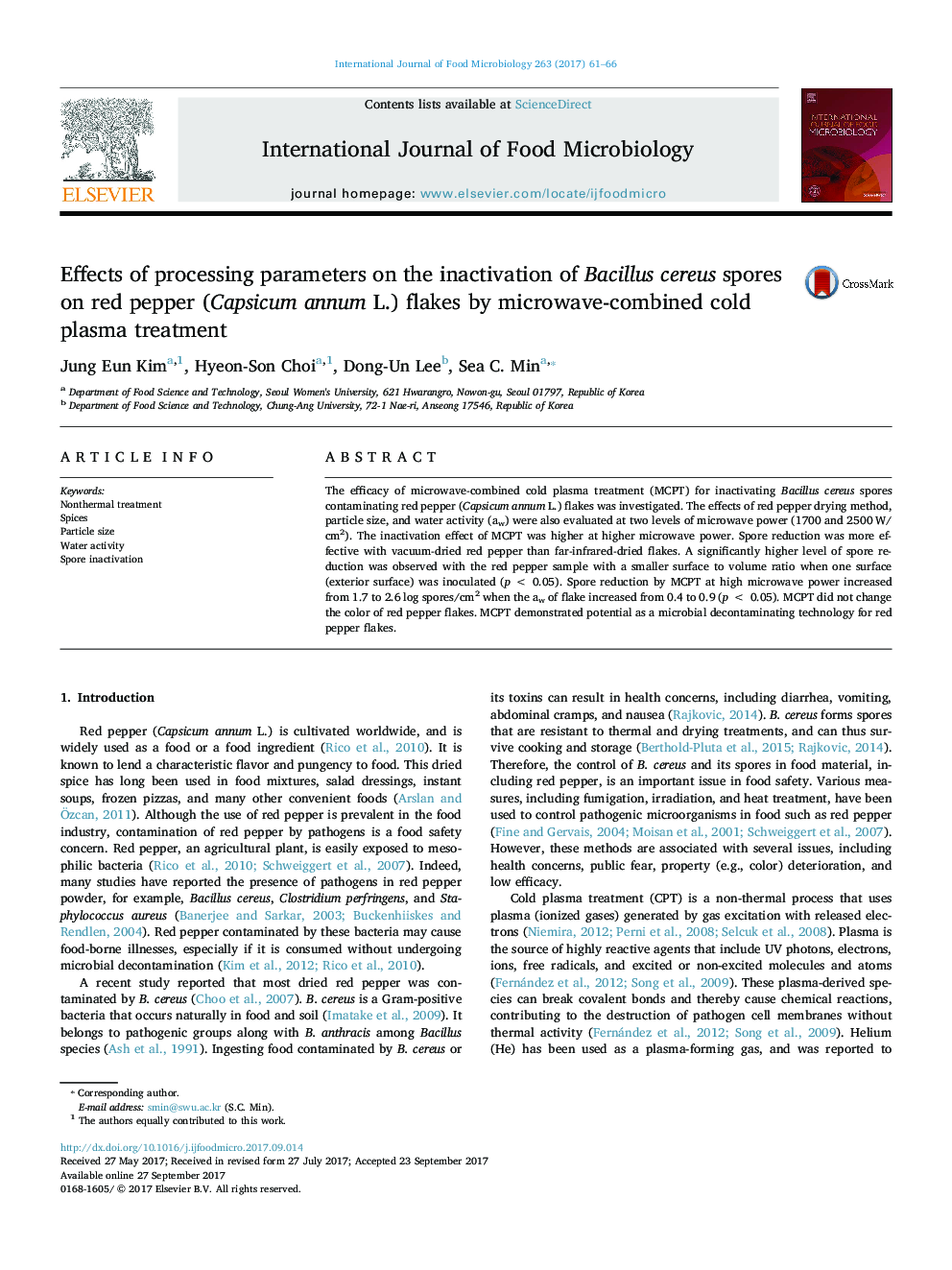 عکس صفحه اول مقاله: Effects of processing parameters on the inactivation of Bacillus cereus spores on red pepper (Capsicum annum L.) flakes by microwave-combined cold plasma treatment Effects of processing parameters on the inactivation of Bacillus cereus spores on red pepper (Capsicum annum L.) flakes by microwave-combined cold plasma treatment