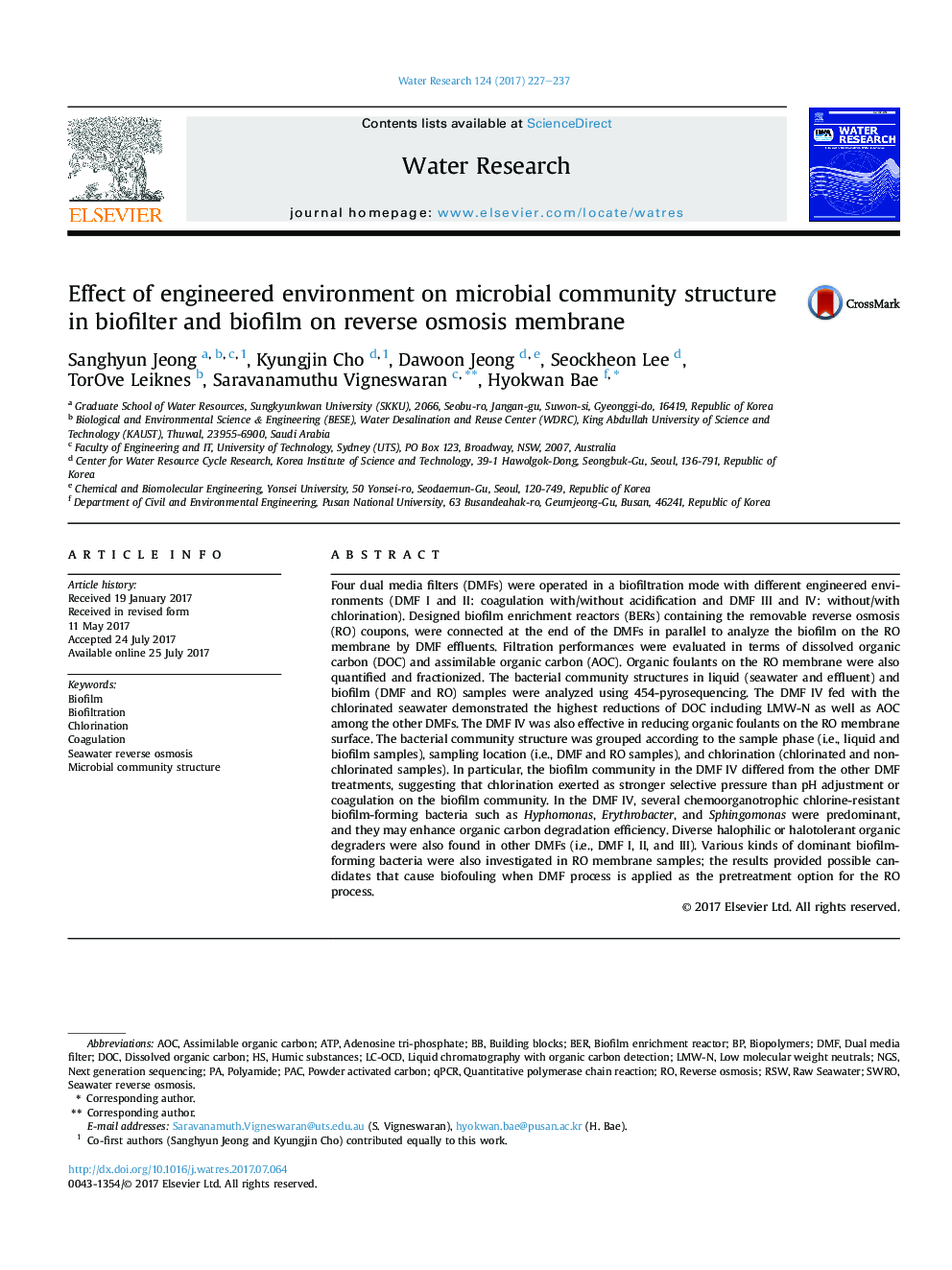 Effect of engineered environment on microbial community structure in biofilter and biofilm on reverse osmosis membrane