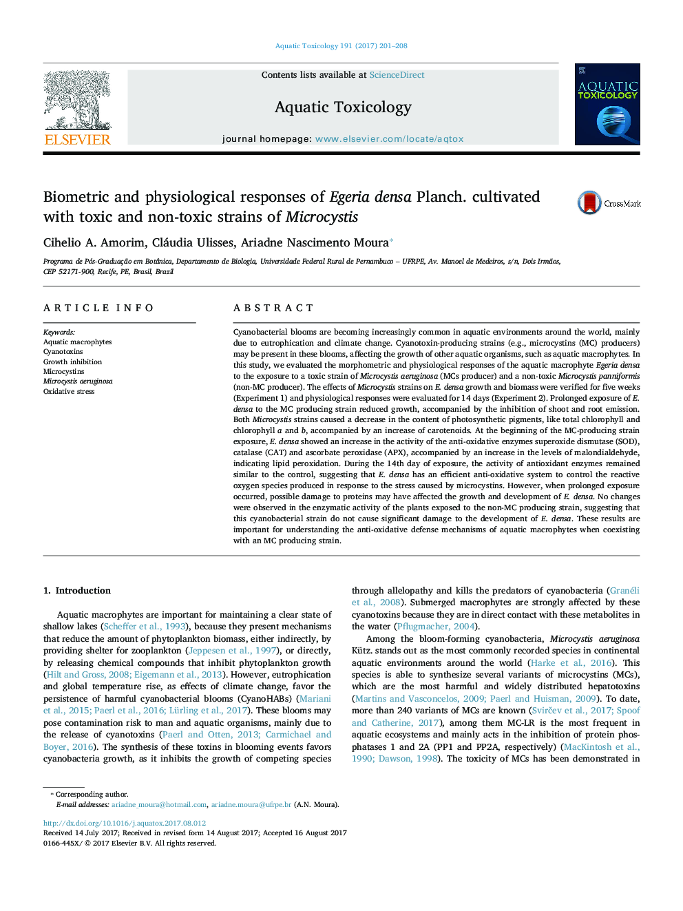 Biometric and physiological responses of Egeria densa Planch. cultivated with toxic and non-toxic strains of Microcystis