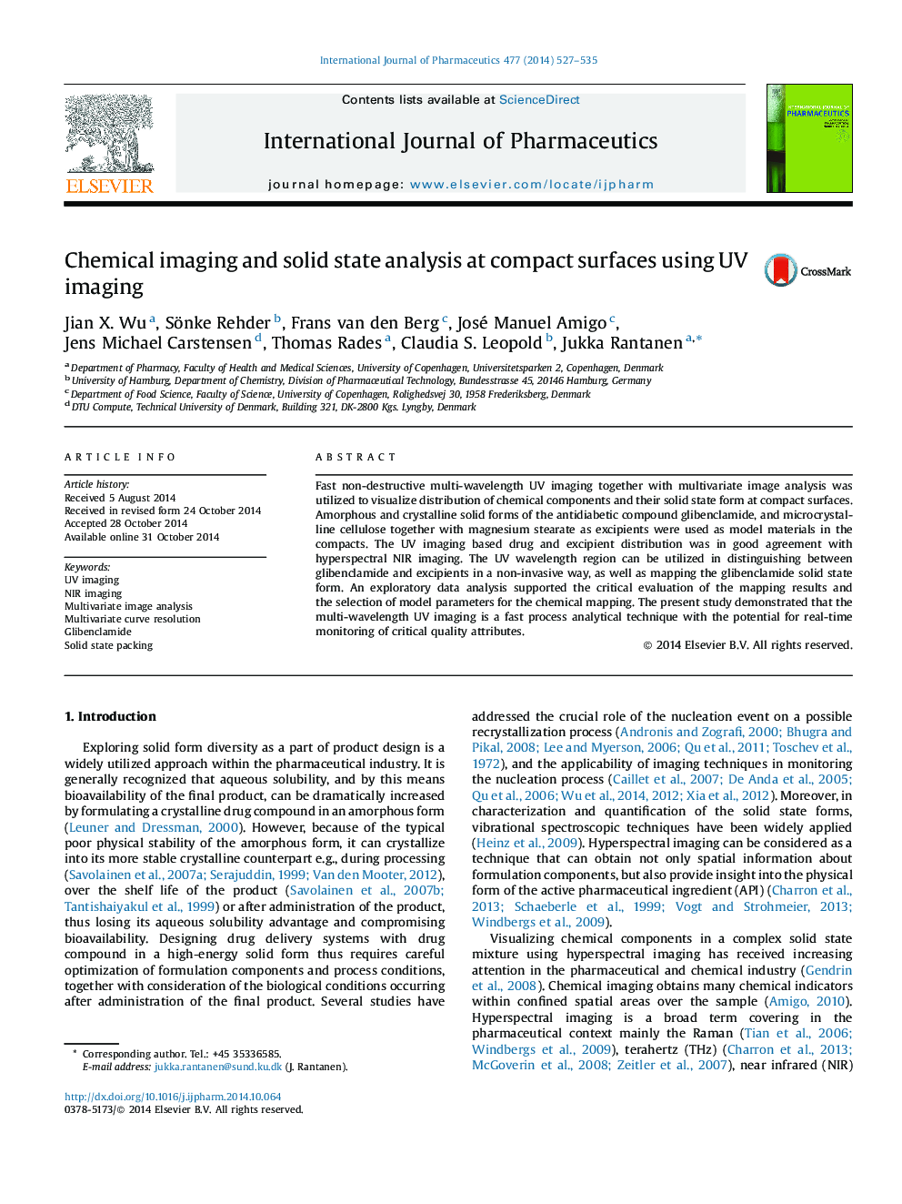 Chemical imaging and solid state analysis at compact surfaces using UV imaging