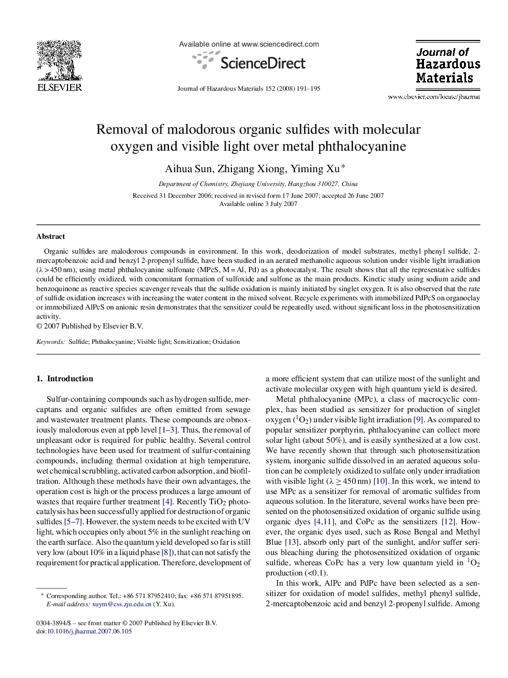 Removal of malodorous organic sulfides with molecular oxygen and visible light over metal phthalocyanine