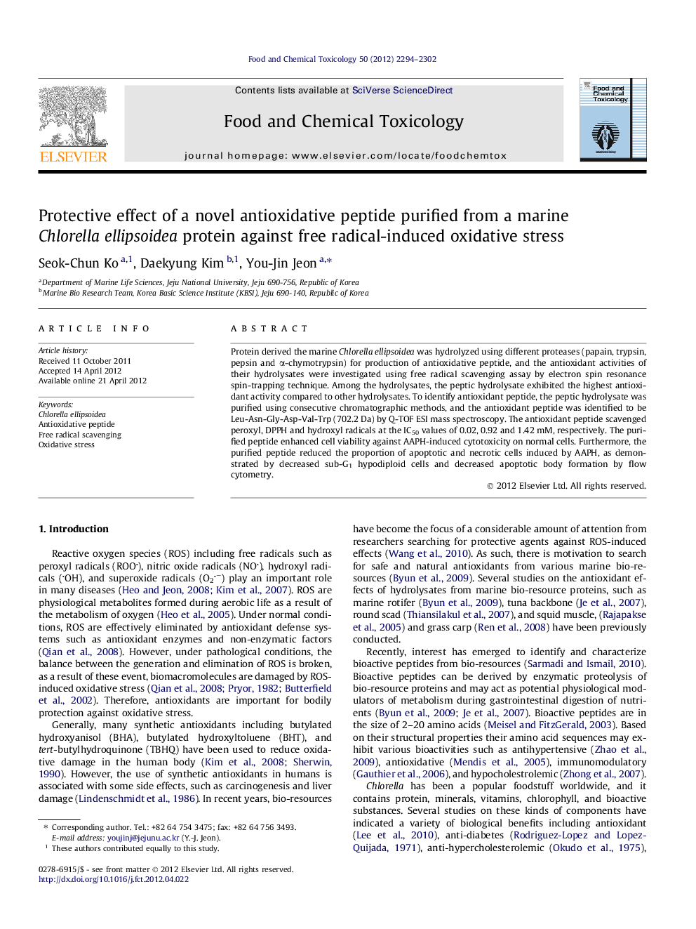 Protective effect of a novel antioxidative peptide purified from a marine Chlorella ellipsoidea protein against free radical-induced oxidative stress