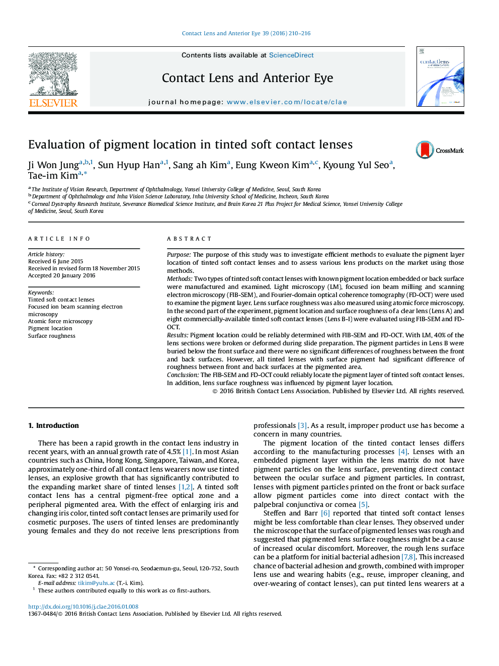 Evaluation of pigment location in tinted soft contact lenses
