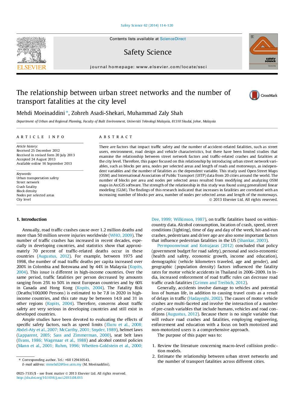 The relationship between urban street networks and the number of transport fatalities at the city level