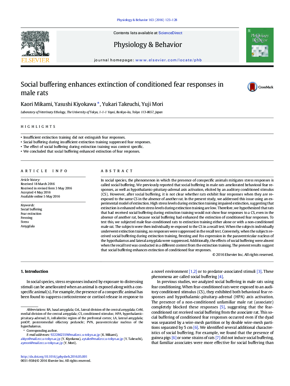 Social buffering enhances extinction of conditioned fear responses in male rats