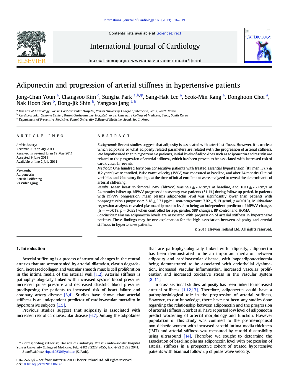 Adiponectin and progression of arterial stiffness in hypertensive patients