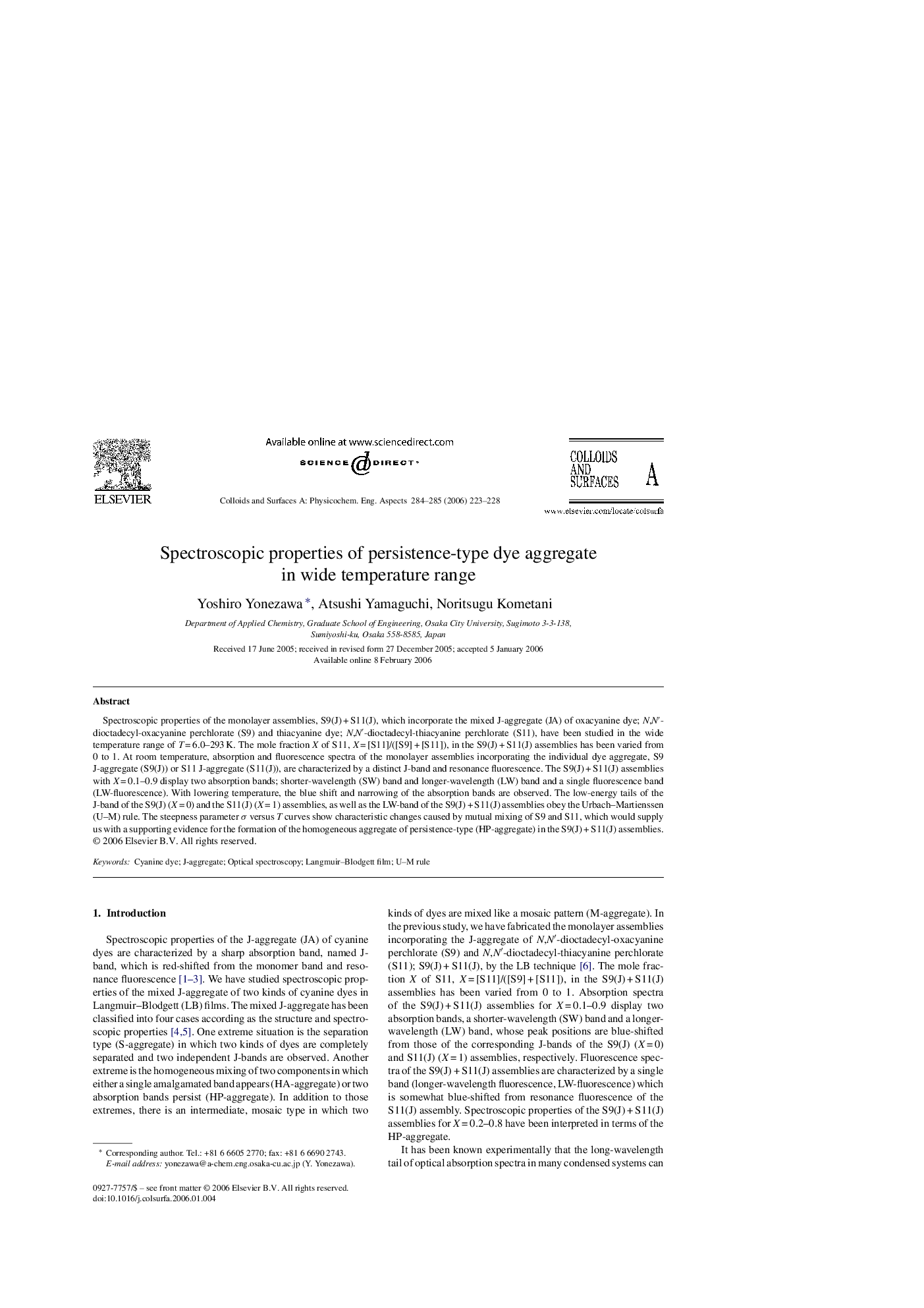 Spectroscopic properties of persistence-type dye aggregate in wide temperature range