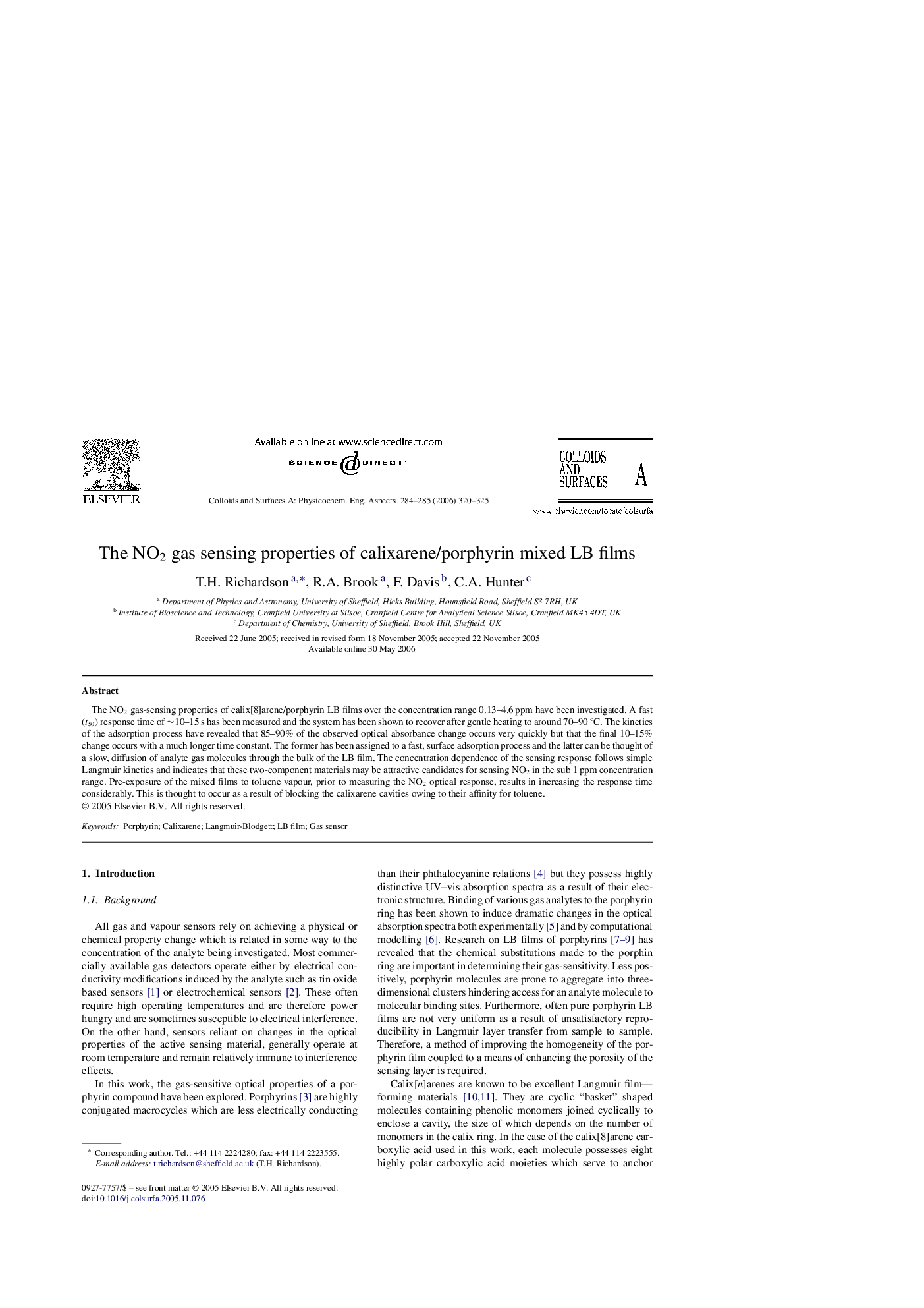 The NO2 gas sensing properties of calixarene/porphyrin mixed LB films