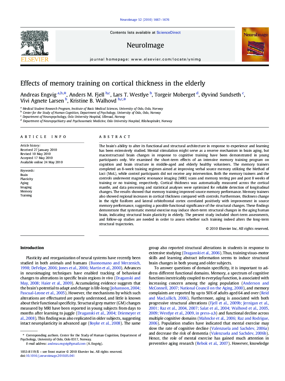 Effects of memory training on cortical thickness in the elderly