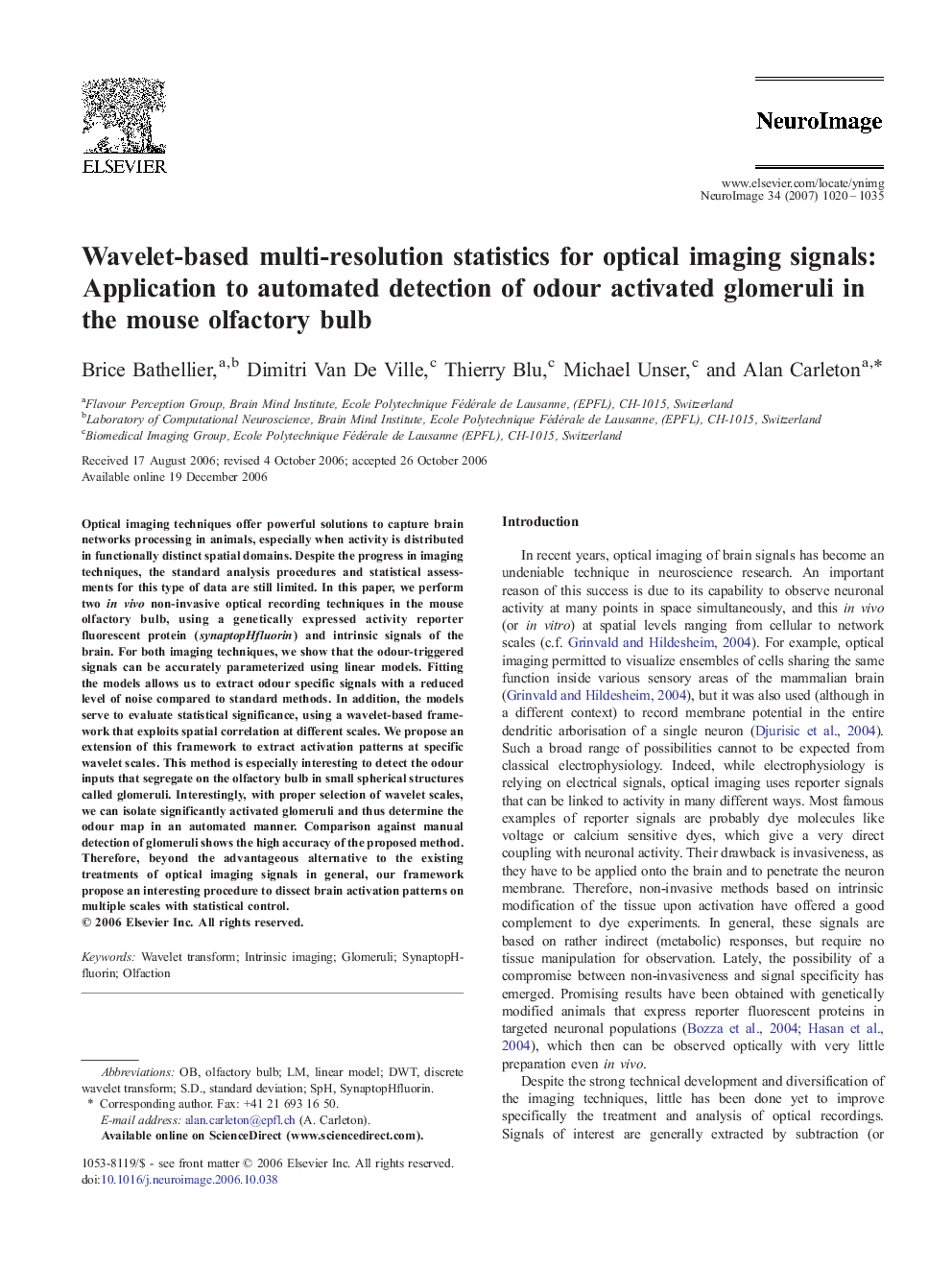 Wavelet-based multi-resolution statistics for optical imaging signals: Application to automated detection of odour activated glomeruli in the mouse olfactory bulb