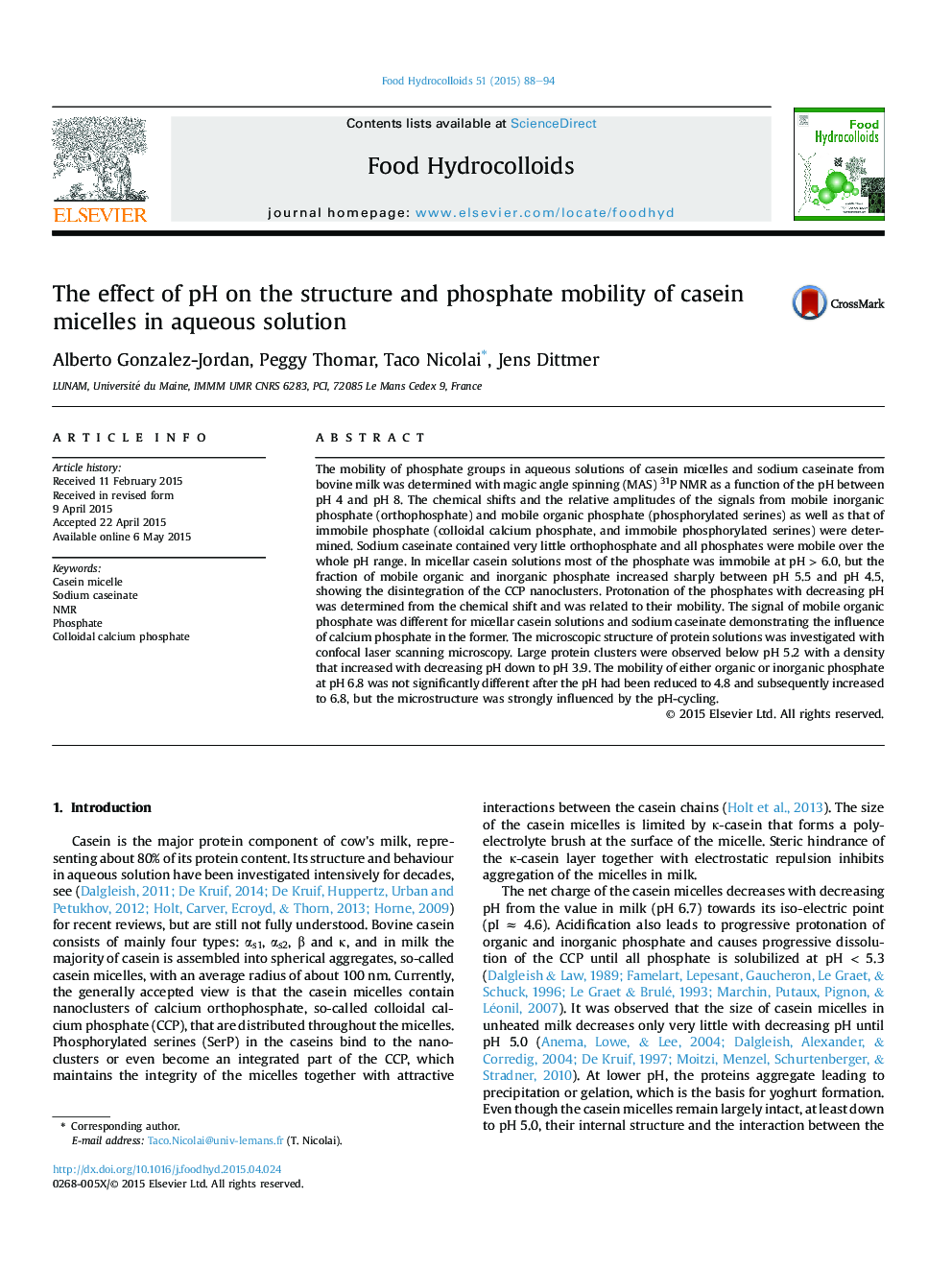 The effect of pH on the structure and phosphate mobility of casein micelles in aqueous solution