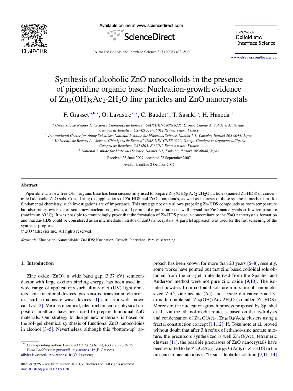 Synthesis of alcoholic ZnO nanocolloids in the presence of piperidine organic base: Nucleation-growth evidence of Zn5(OH)8Ac2⋅2H2O fine particles and ZnO nanocrystals