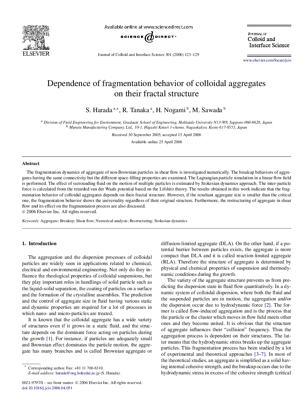 Dependence of fragmentation behavior of colloidal aggregates on their fractal structure