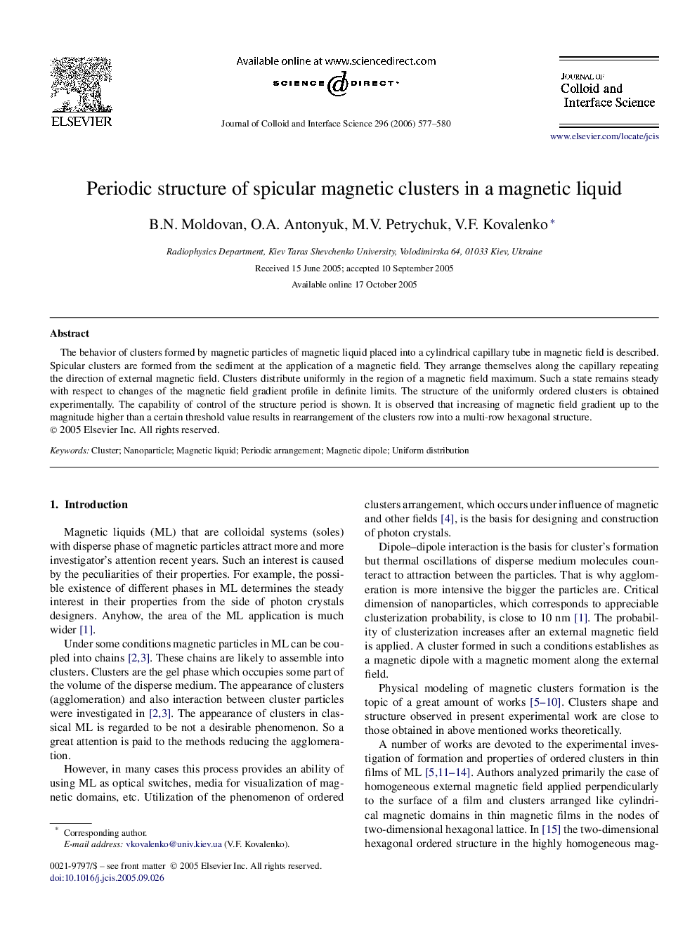 Periodic structure of spicular magnetic clusters in a magnetic liquid