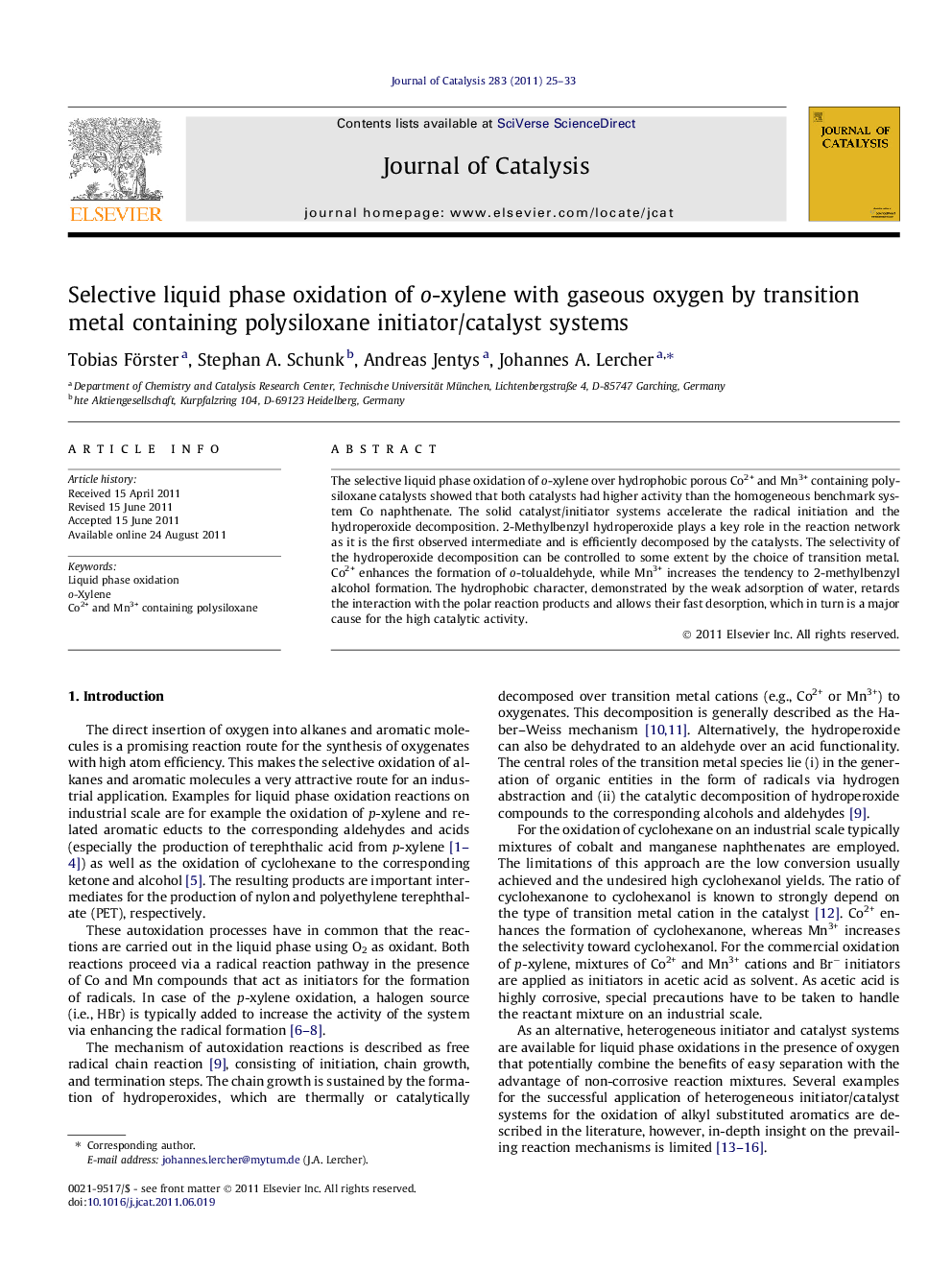 Selective liquid phase oxidation of o-xylene with gaseous oxygen by transition metal containing polysiloxane initiator/catalyst systems