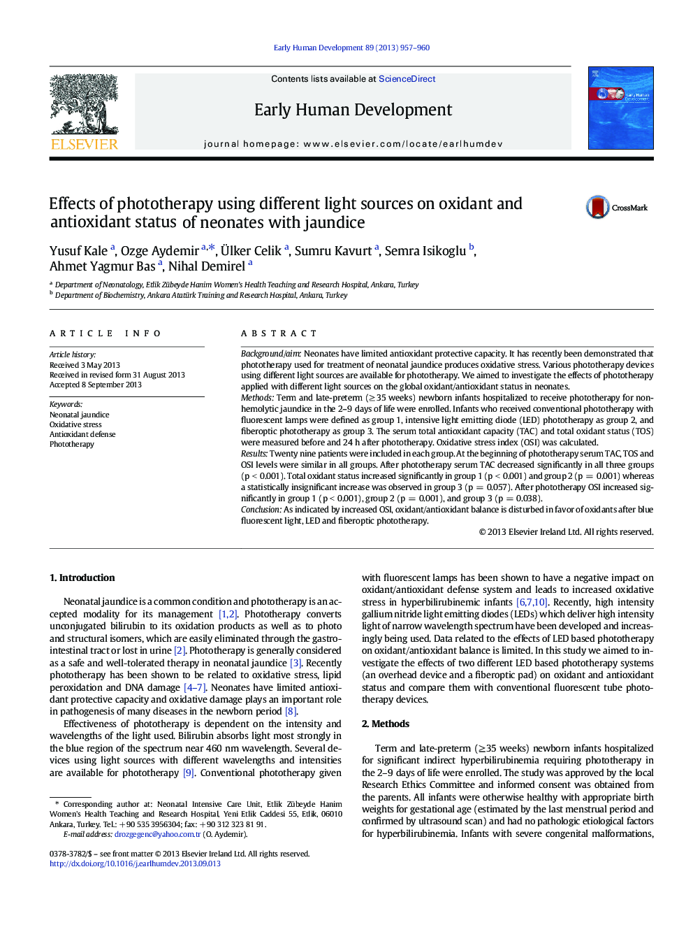 Effects of phototherapy using different light sources on oxidant and antioxidant status of neonates with jaundice