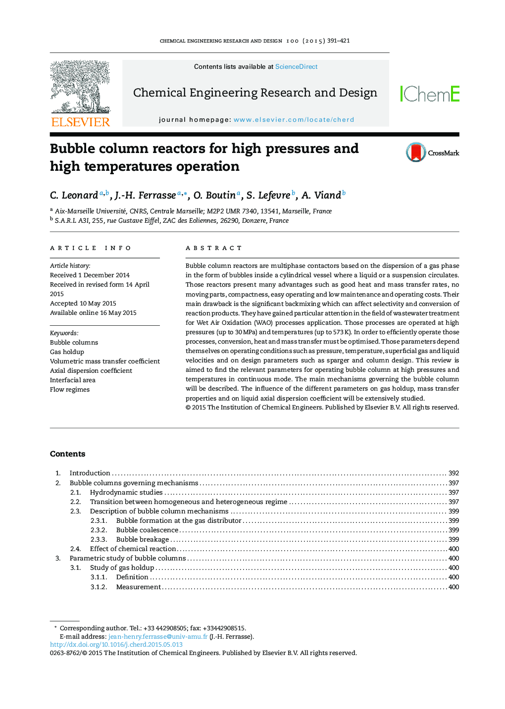 Bubble column reactors for high pressures and high temperatures operation