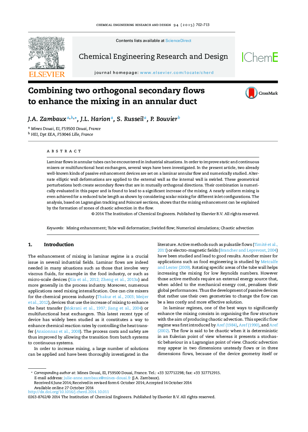 Combining two orthogonal secondary flows to enhance the mixing in an annular duct