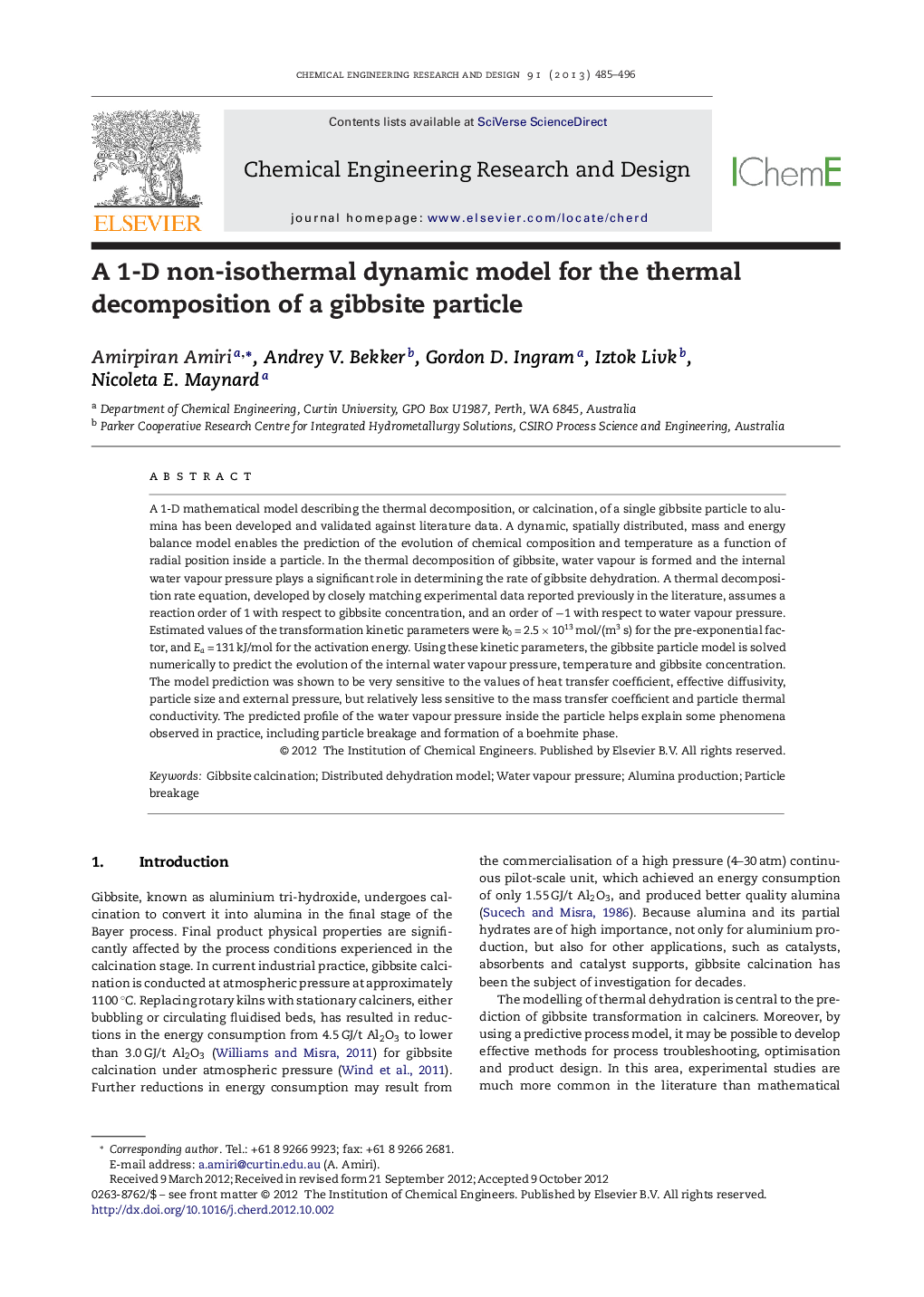 A 1-D non-isothermal dynamic model for the thermal decomposition of a gibbsite particle