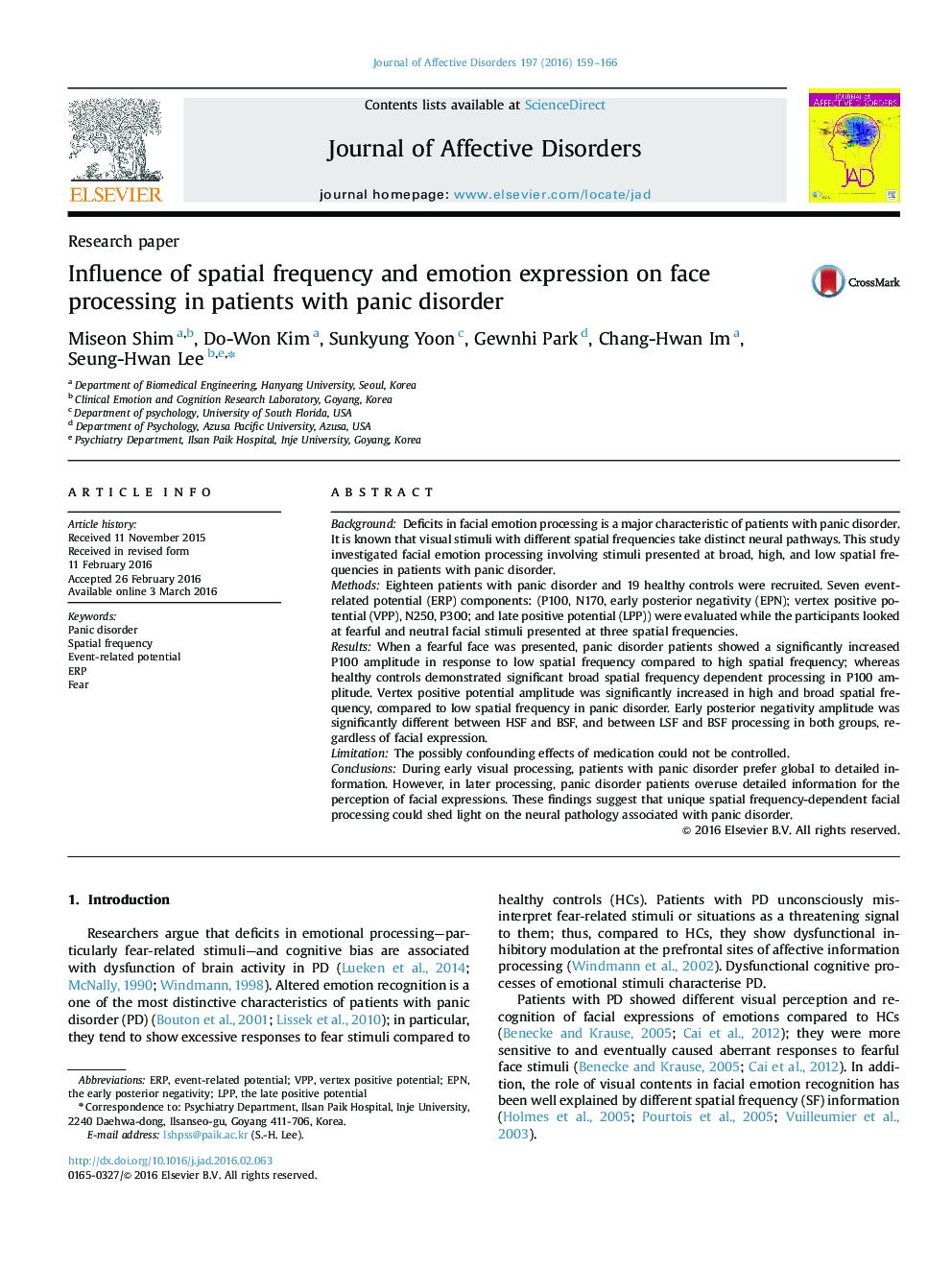 Influence of spatial frequency and emotion expression on face processing in patients with panic disorder