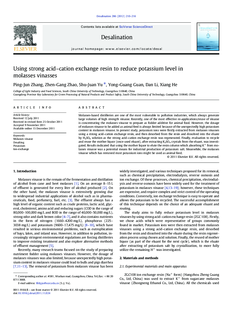 Using strong acid-cation exchange resin to reduce potassium level in molasses vinasses