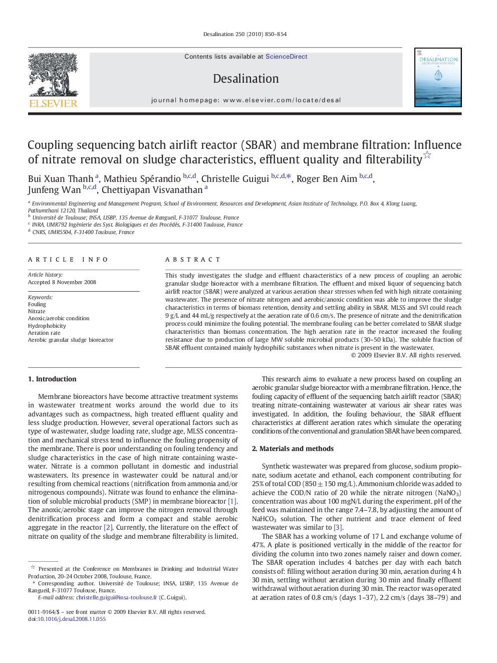 Coupling sequencing batch airlift reactor (SBAR) and membrane filtration: Influence of nitrate removal on sludge characteristics, effluent quality and filterability 