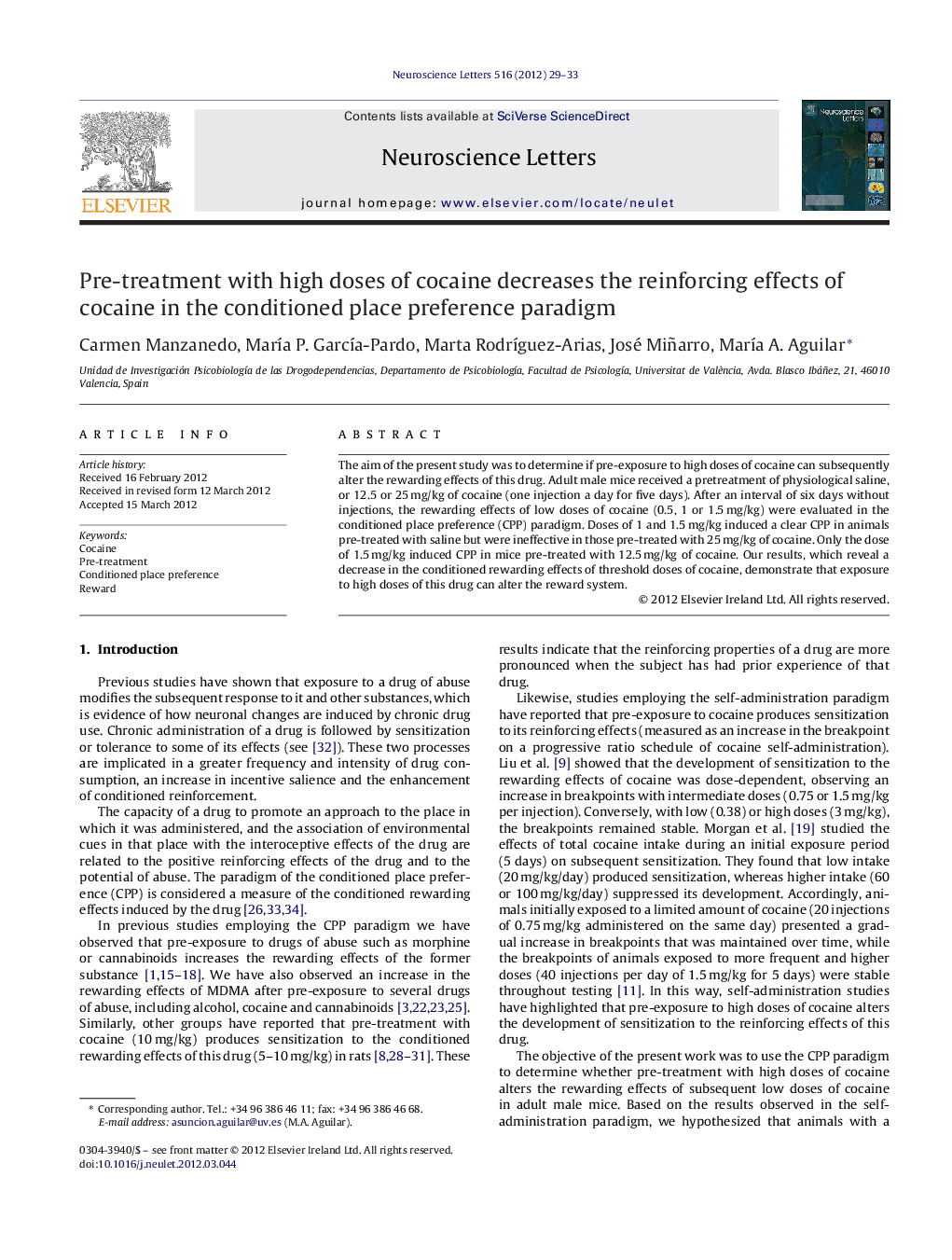 Pre-treatment with high doses of cocaine decreases the reinforcing effects of cocaine in the conditioned place preference paradigm