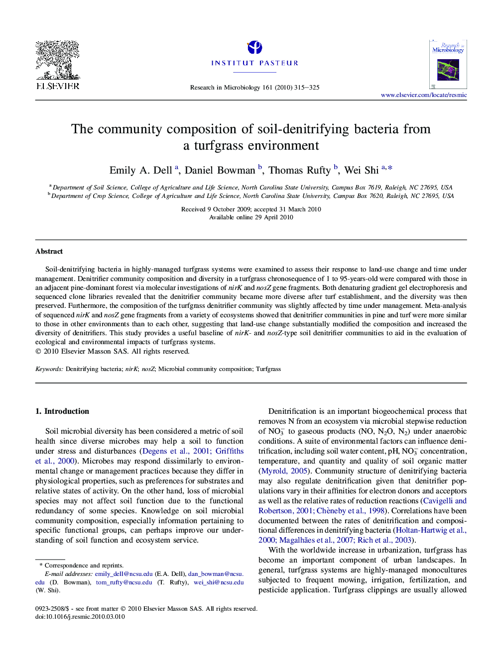 The community composition of soil-denitrifying bacteria from a turfgrass environment