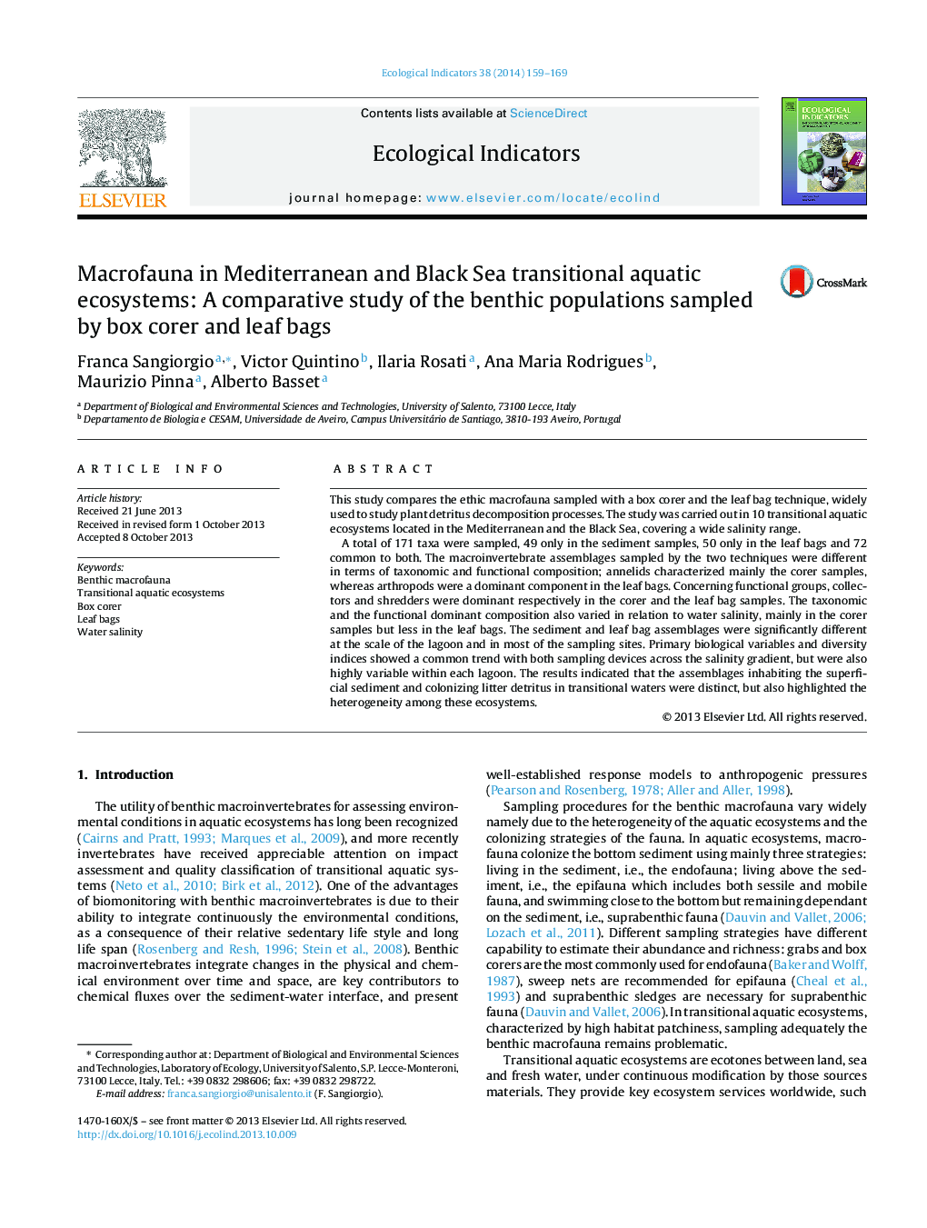 Macrofauna in Mediterranean and Black Sea transitional aquatic ecosystems: A comparative study of the benthic populations sampled by box corer and leaf bags