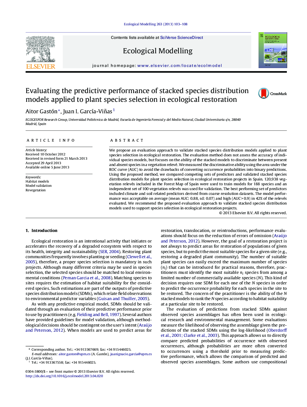 Evaluating the predictive performance of stacked species distribution models applied to plant species selection in ecological restoration