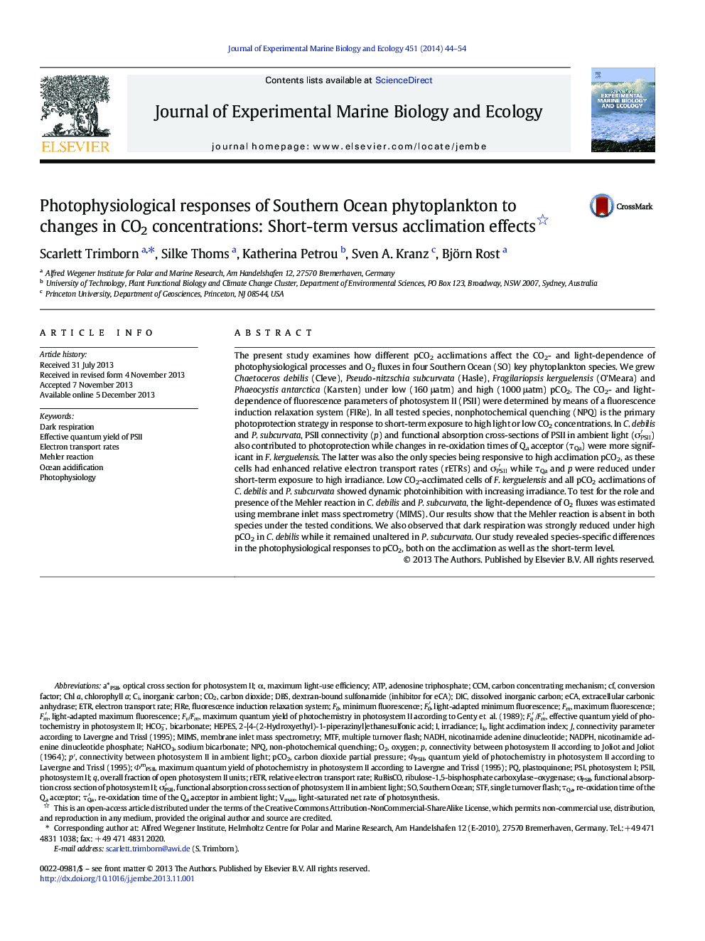 Photophysiological responses of Southern Ocean phytoplankton to changes in CO2 concentrations: Short-term versus acclimation effects