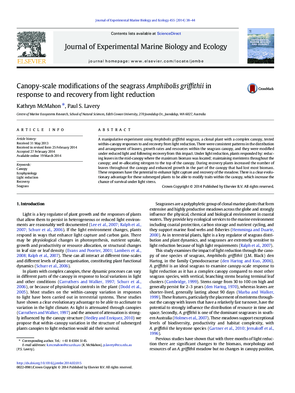 Canopy-scale modifications of the seagrass Amphibolis griffithii in response to and recovery from light reduction