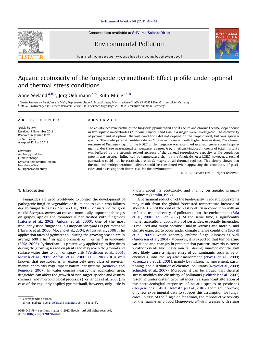 Aquatic ecotoxicity of the fungicide pyrimethanil: Effect profile under optimal and thermal stress conditions