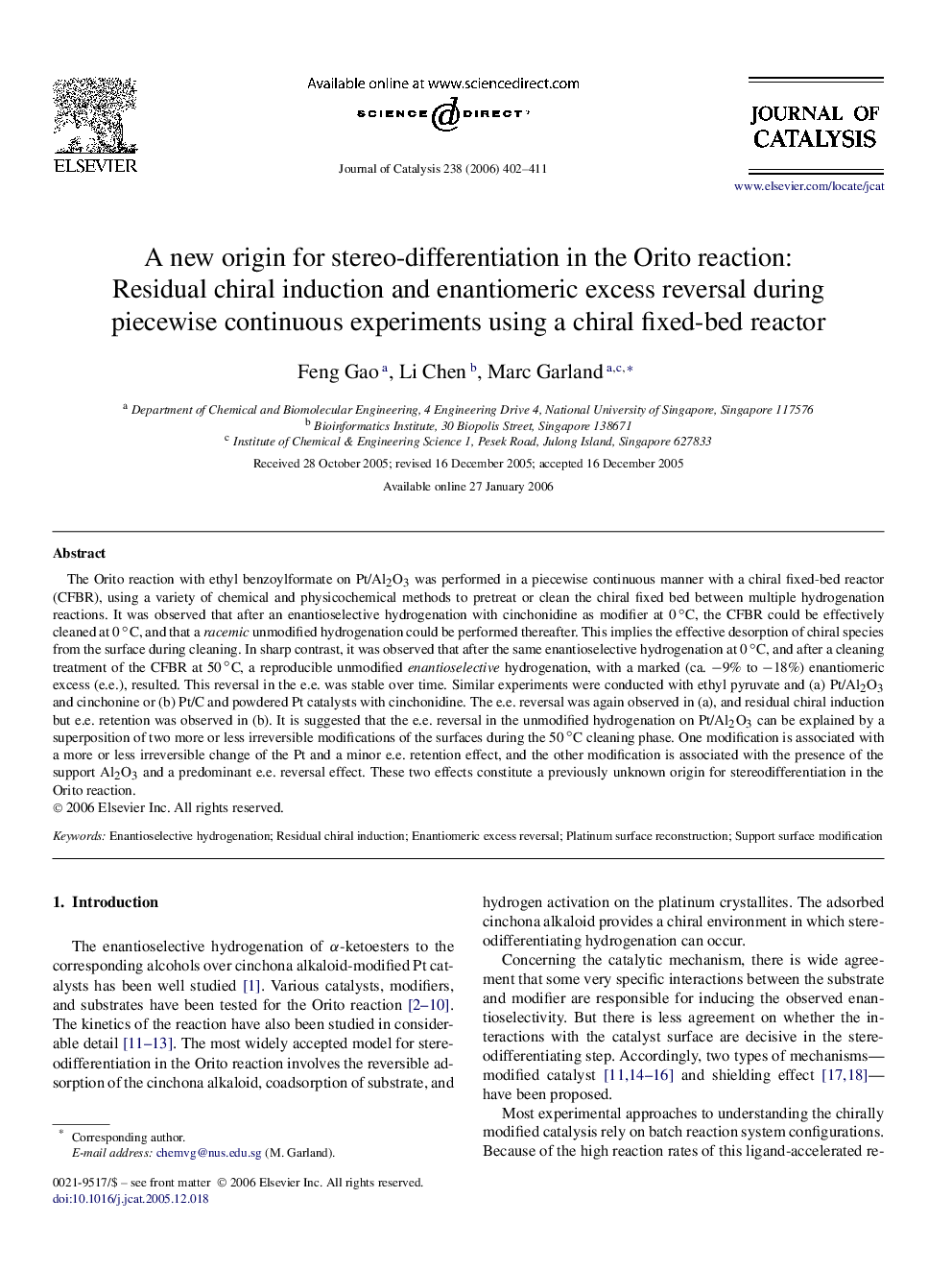 A new origin for stereo-differentiation in the Orito reaction: Residual chiral induction and enantiomeric excess reversal during piecewise continuous experiments using a chiral fixed-bed reactor