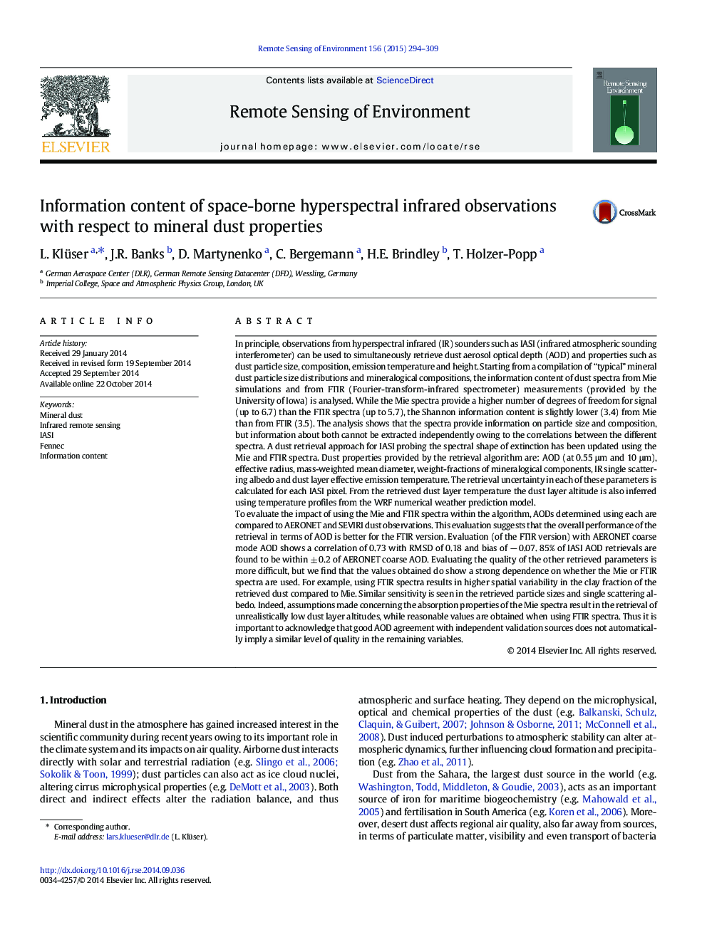 Information content of space-borne hyperspectral infrared observations with respect to mineral dust properties