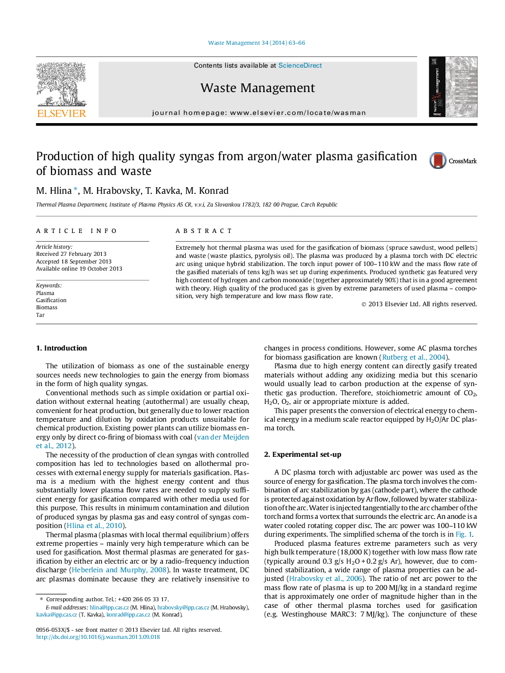 Production of high quality syngas from argon/water plasma gasification of biomass and waste