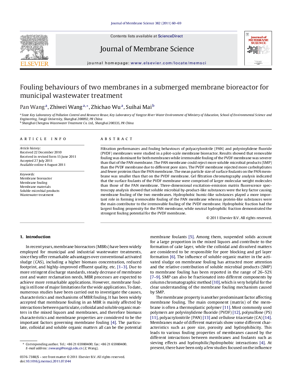 Fouling behaviours of two membranes in a submerged membrane bioreactor for municipal wastewater treatment