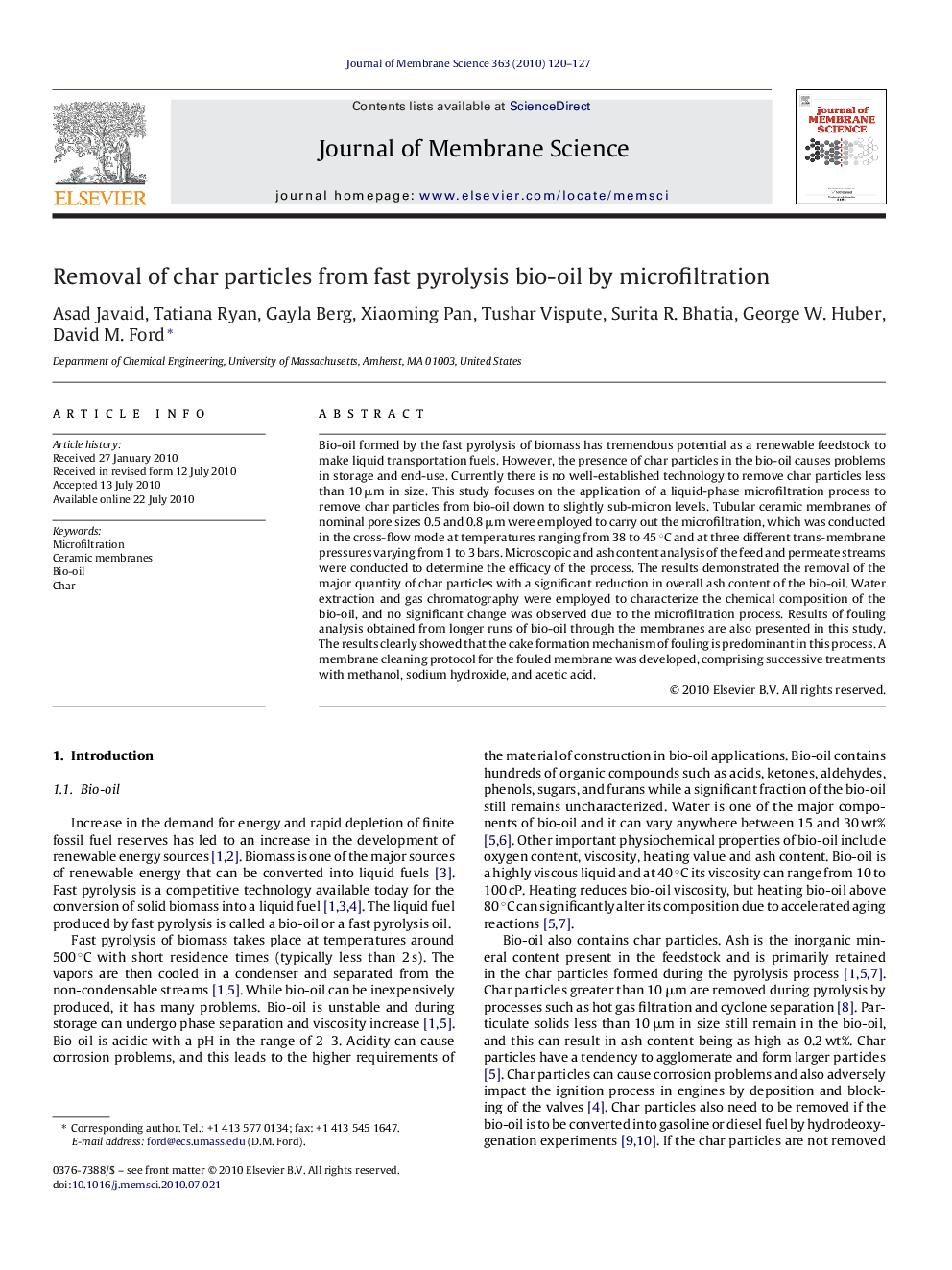 Removal of char particles from fast pyrolysis bio-oil by microfiltration