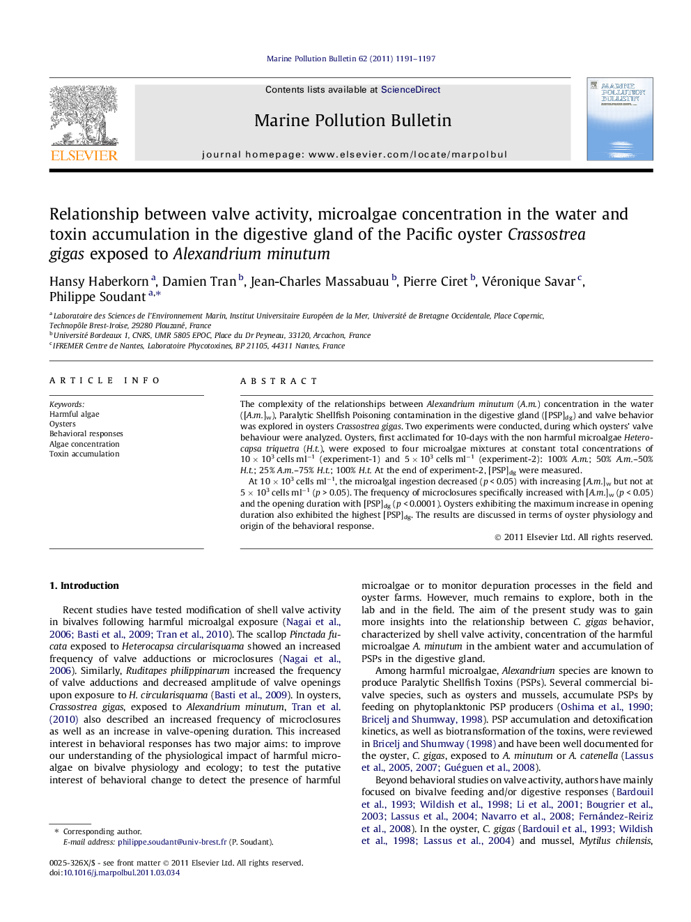 Relationship between valve activity, microalgae concentration in the water and toxin accumulation in the digestive gland of the Pacific oyster Crassostrea gigas exposed to Alexandrium minutum