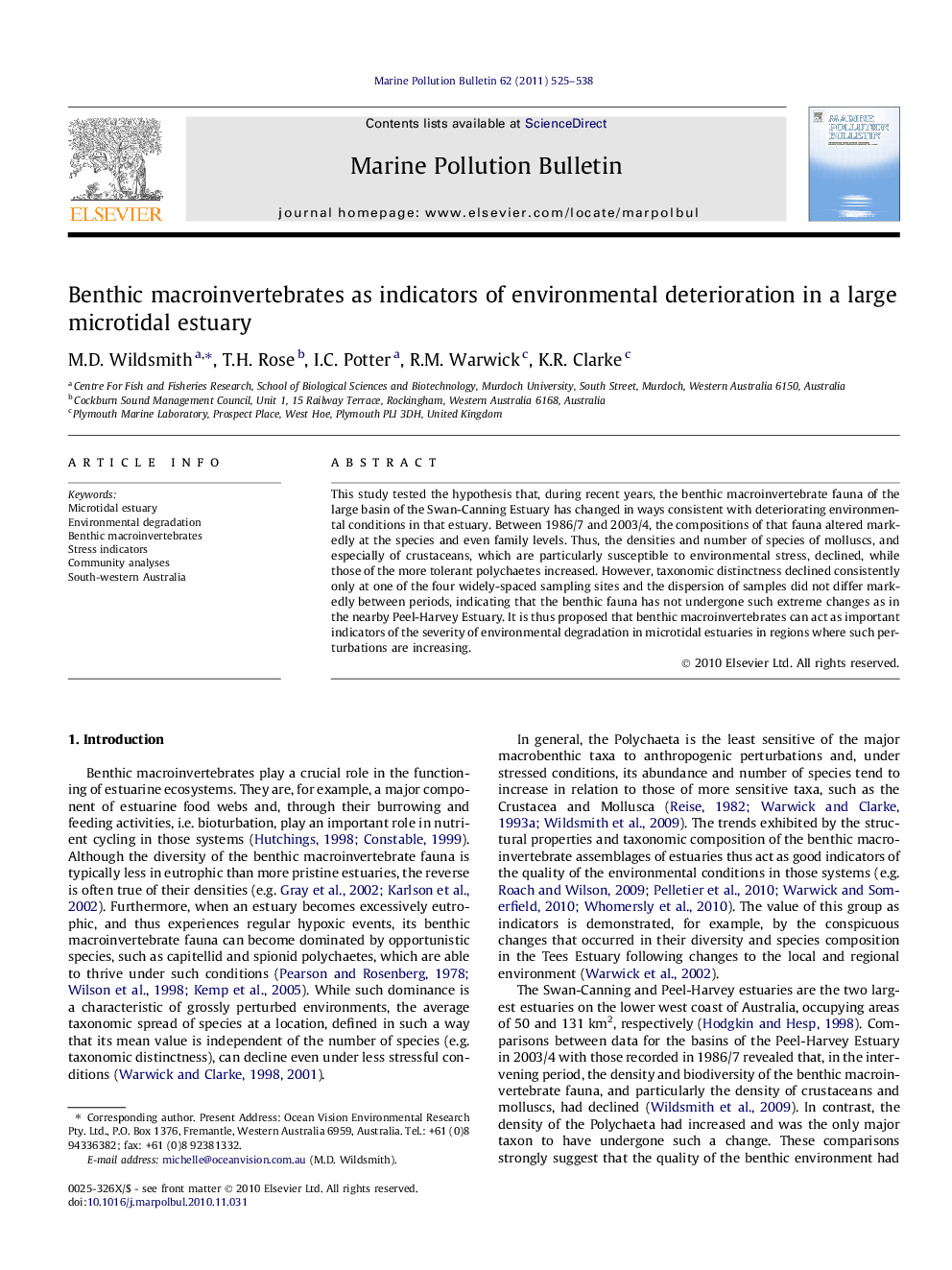 Benthic macroinvertebrates as indicators of environmental deterioration in a large microtidal estuary