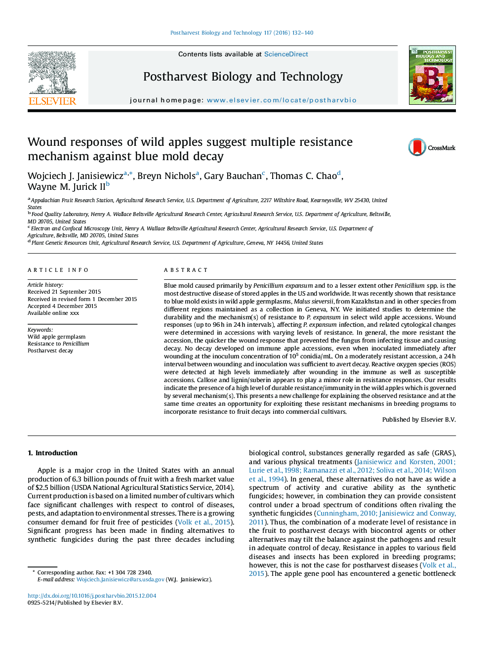 Wound responses of wild apples suggest multiple resistance mechanism against blue mold decay