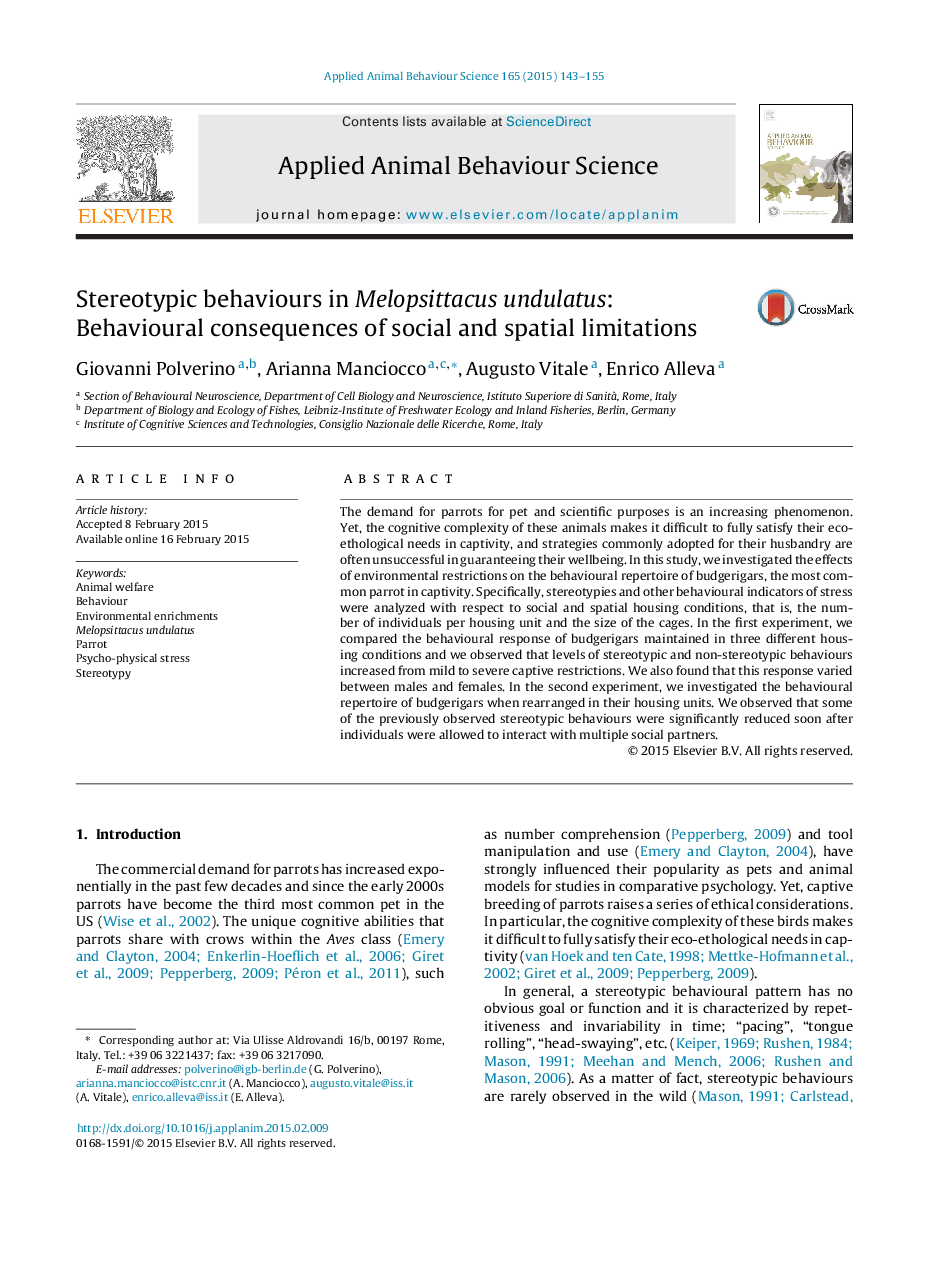 Stereotypic behaviours in Melopsittacus undulatus: Behavioural consequences of social and spatial limitations